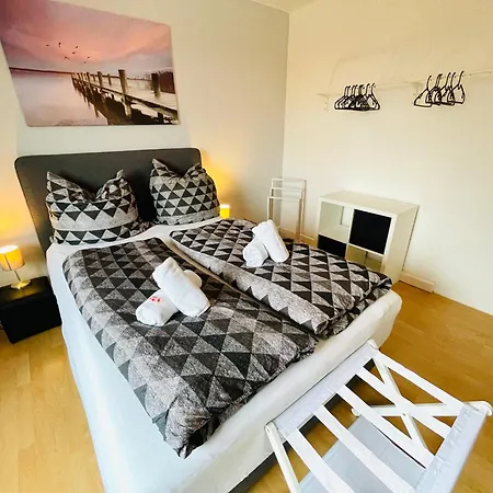 Sonniges Apartment, W-lan, Parkplatz, Autobahnnah, S-bahn , Messe Lejlighed Ulm